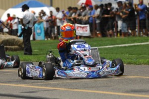 A last lap pass gave Davey Manthei Jr. his first TaG Junior victory (Photo: On Track Promotions - otp.ca)