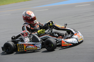 Parker Chase moved up through the field and also scored a top-ten result in the Mini Max final (Photo credit: Ken Johnson - Studio52.us)