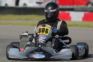 Chris Bogart was the only top qualifier to retain his position through the opening heat race (Photo: Studio52.us)