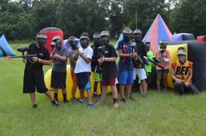 Racers getting ready for paintball battle (Photo: RokCupUSA.com)