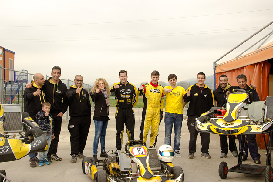 Drivers, Mechanics and Friends of PCR all joined together for a picture at the end of the test (Photo: AdvanxeDesign.com)